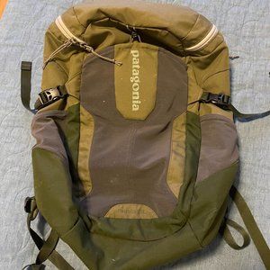 Patagonia Petrolia 28L Backpack
